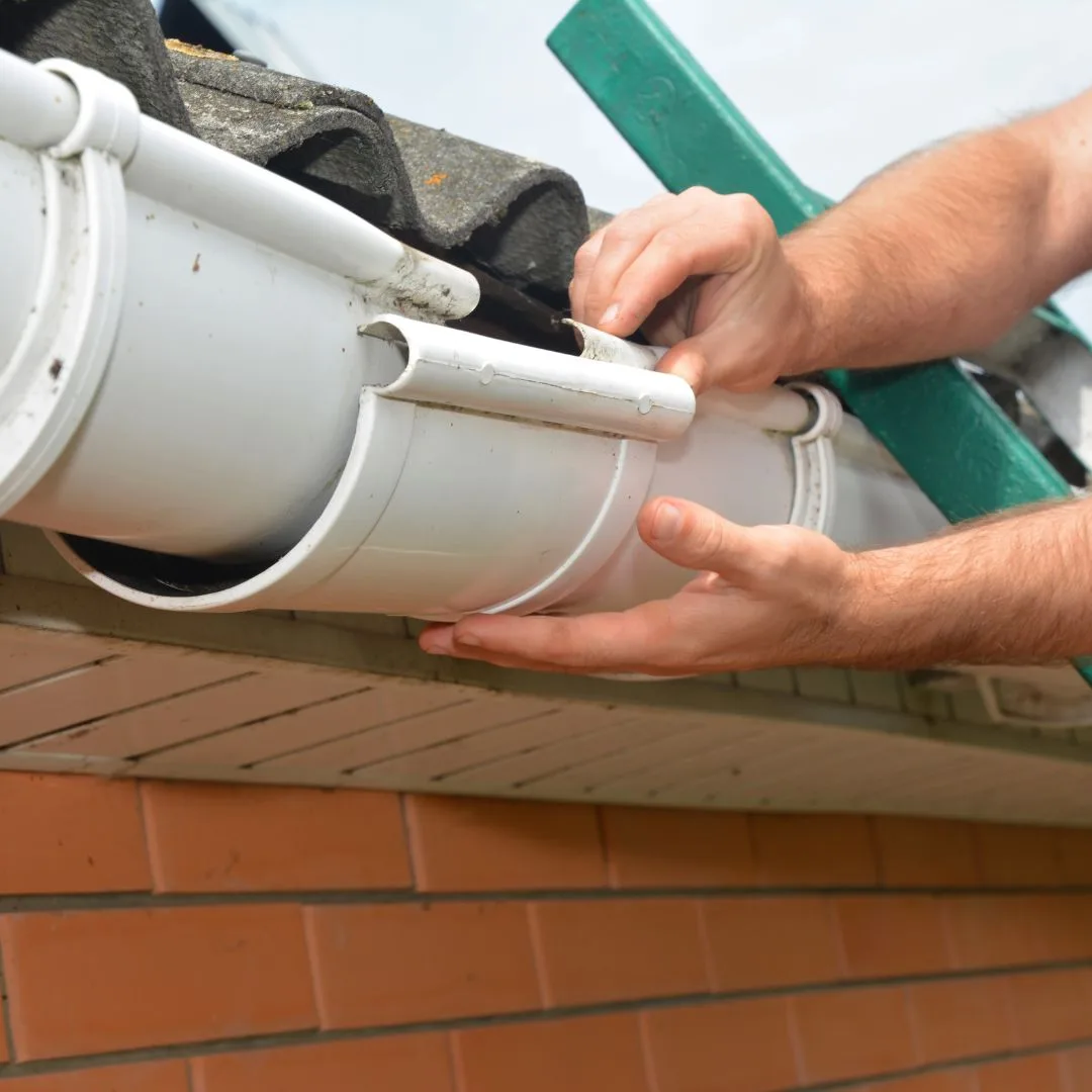 Fixing gutters in Chippenham