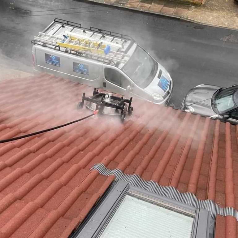 Roof cleaning equipment